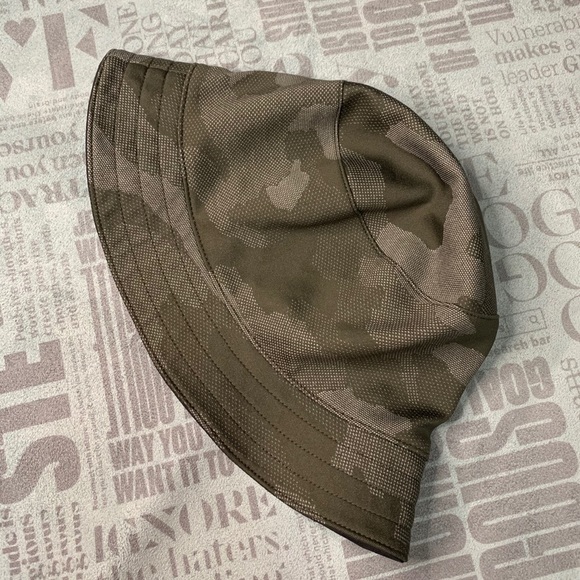 NWT Lululemon Both Ways Bucket Hat - Picture 2 of 6